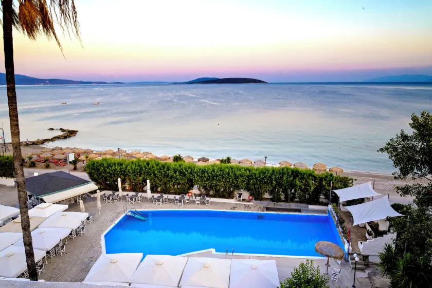The Grove Seaside Hotel - Image 1