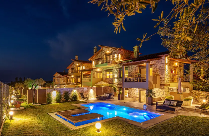 Five Senses Luxury Villas - Image 1