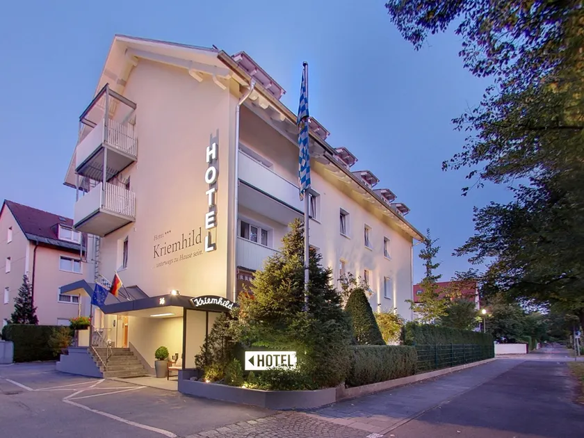 Hotel Kriemhild am Hirschgarten - Image 1