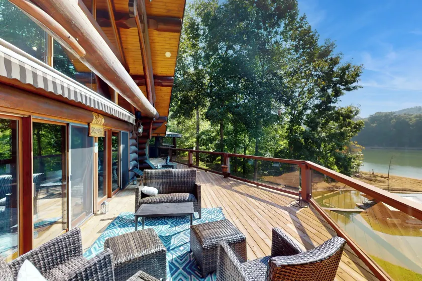 Hot Tub + Dock! Waterfront Norris Lake Log Home - Image 1