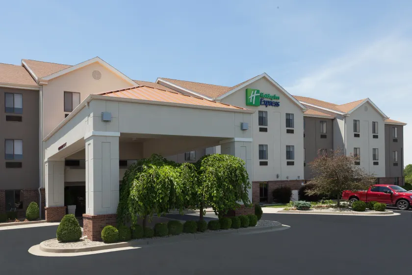 Holiday Inn Express Hotel & Suites Dayton West - Brookville by IHG - Image 1