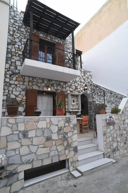 Studios Pasas - Image 1
