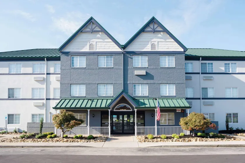 MainStay Suites Knoxville Airport - Image 1