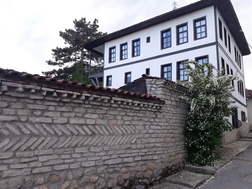 Dibekönü Konak - Image 1