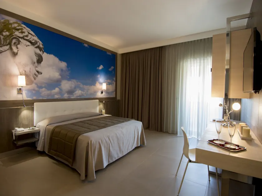 Eracle Hotel - Image 1