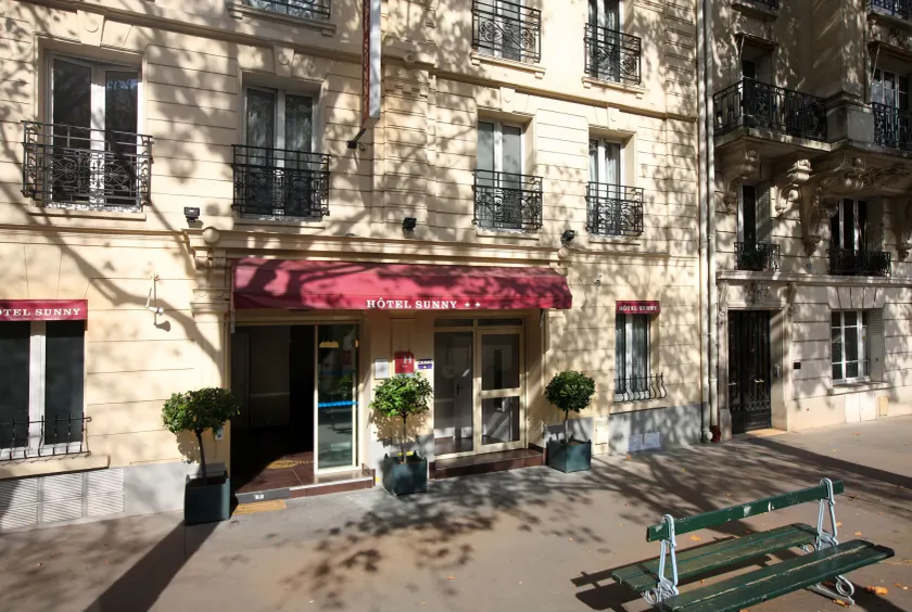 Hôtel Sunny - Image 1