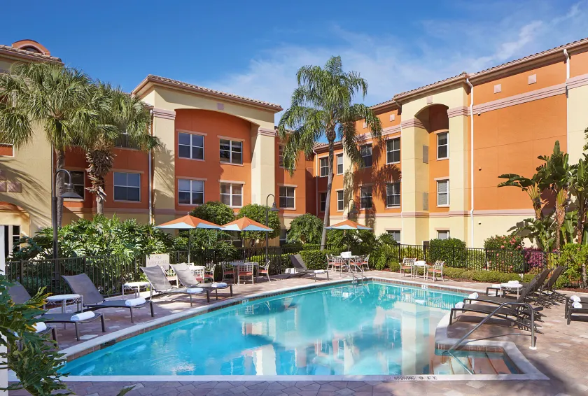 Residence Inn by Marriott Naples - Image 1