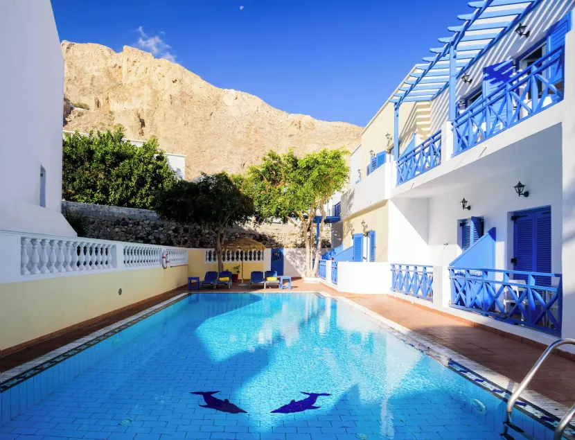 Karidis Hotel - Image 1