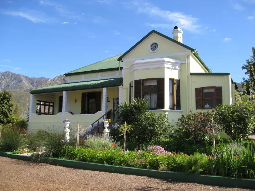Kingna Lodge - Image 1
