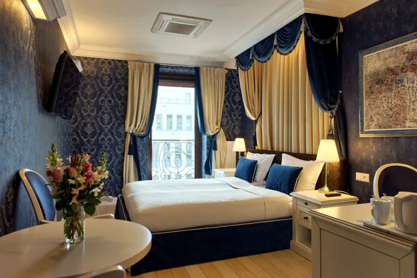 SleepWalker Boutique Suites - Image 1