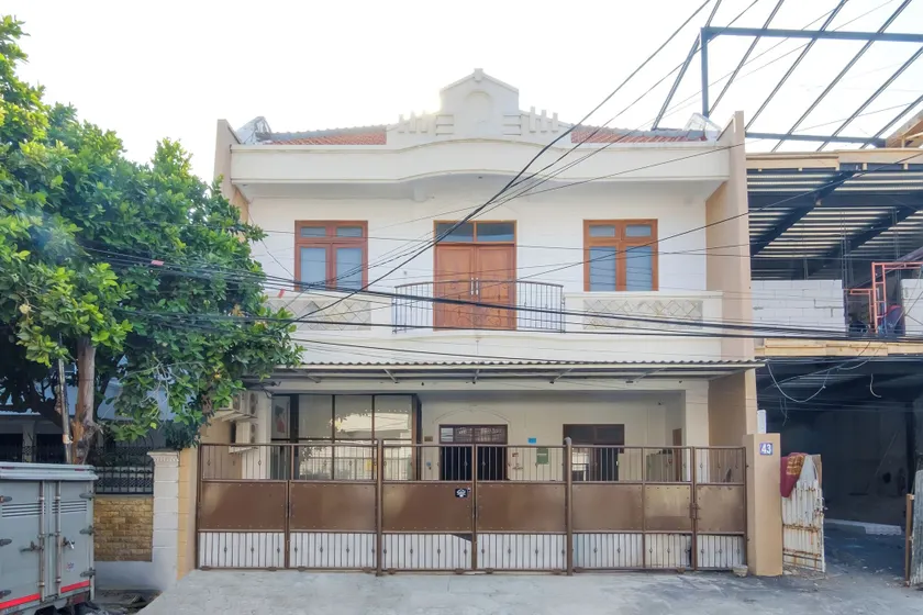 Mono Coliving Kertajaya Syariah, SBY - Image 1