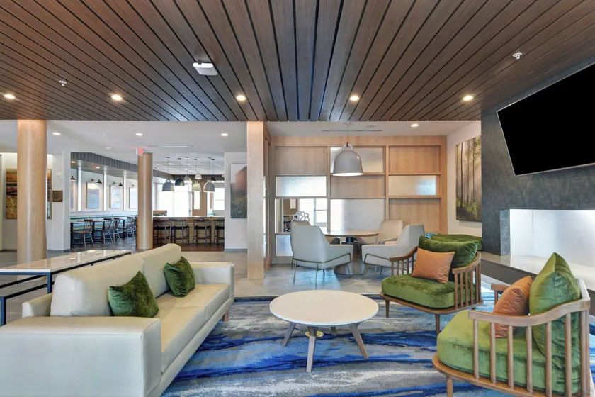 Fairfield Inn & Suites by Marriott Houston NASA/Webster - Image 1