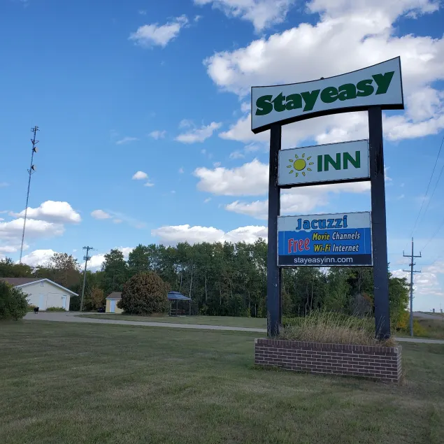 Stay Easy Inn - Image 1