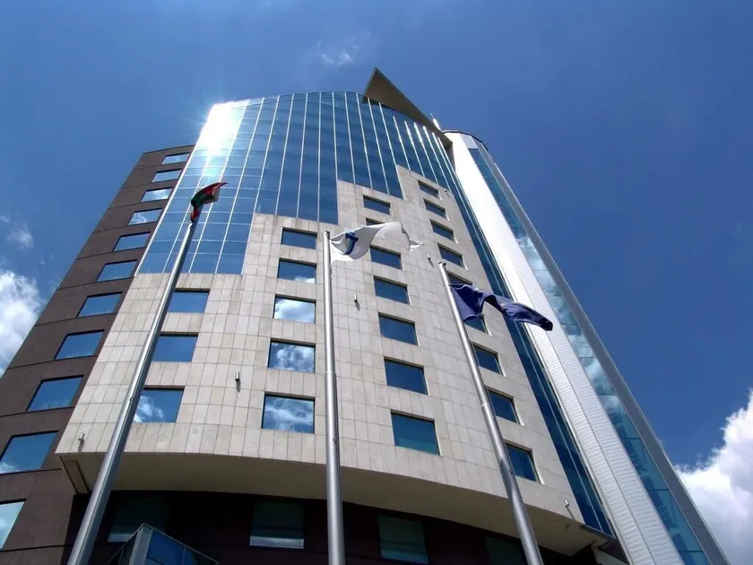 Mirage Hotel - Image 1