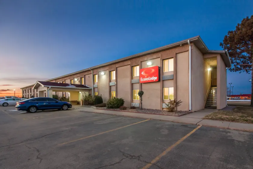 Econo Lodge Lexington - Image 1