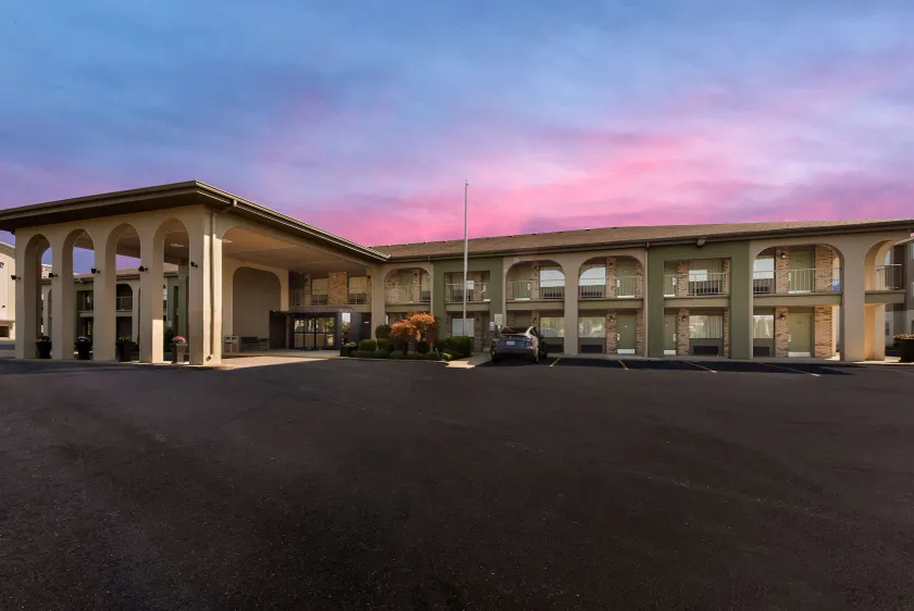 Best Western Executive Inn - Image 1