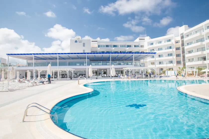 Odessa Beach Hotel - Image 1