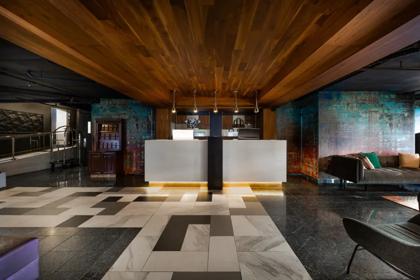 Empire Suites - Image 1