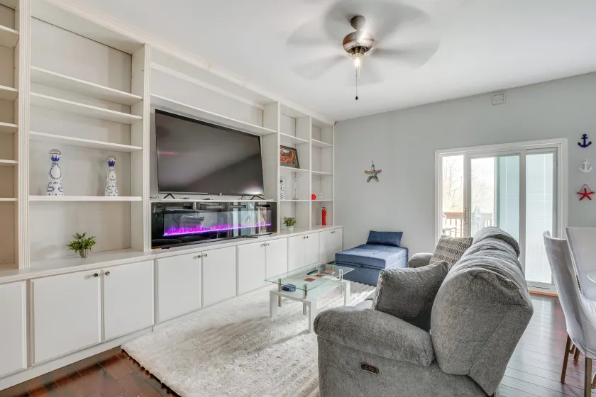 5 Mi to Rutgers University: New Jersey Guest Suite - Image 1
