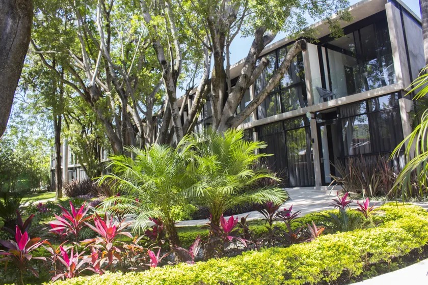 Los Laureles Hotel & Centro de Convenciones - Image 1