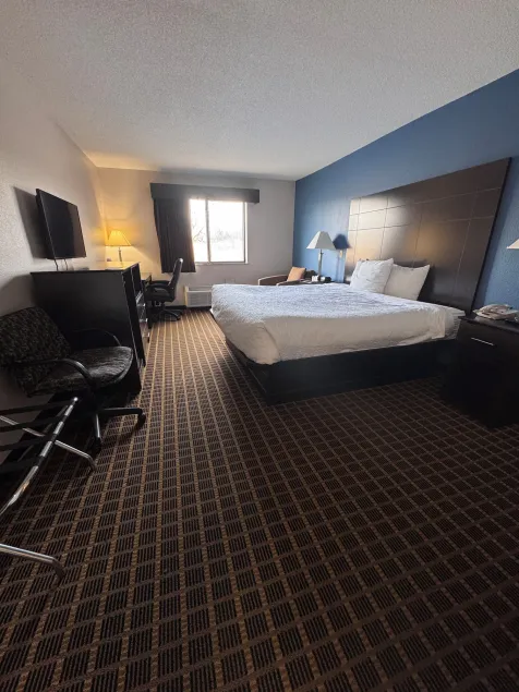 Baymont Inn & Suites Richmond - Image 1