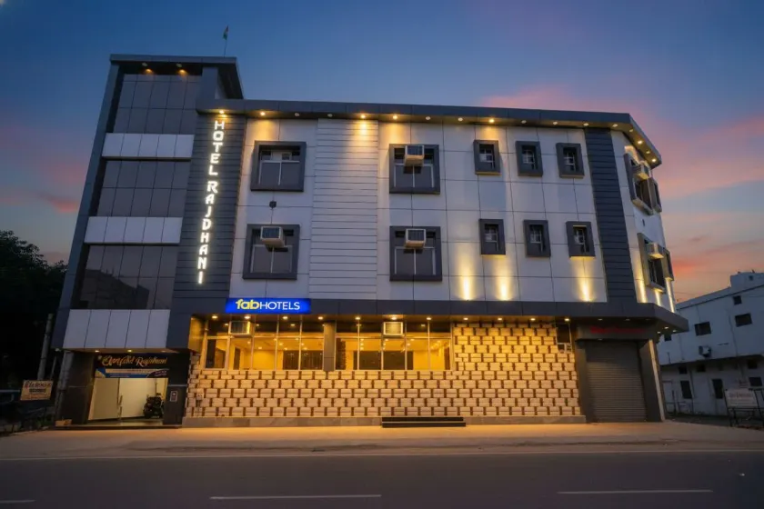 FabHotel Rajdhani - Image 1