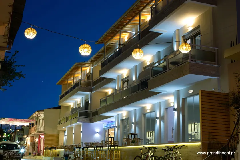 Grand TheoNi Boutique Hotel & Spa - Image 1