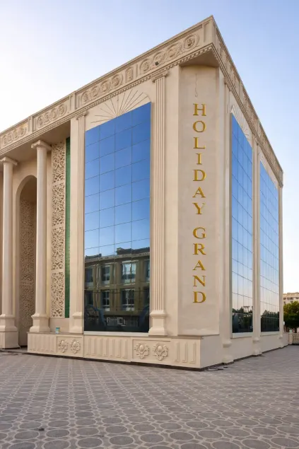 Hotel Holiday Grand - Image 1