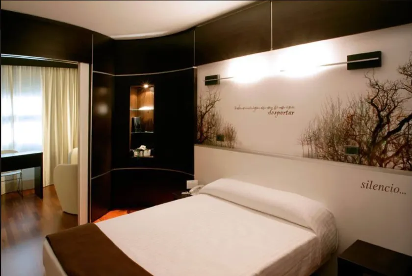 Hotel Europa - Image 1