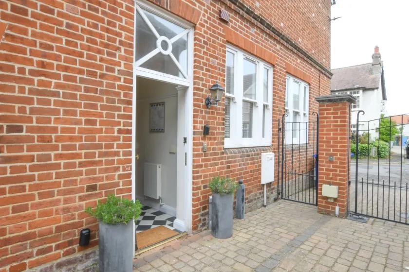 1 Eversley Court, Southwold - Image 1