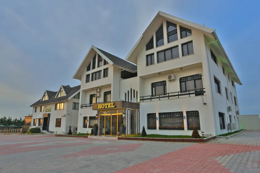 Hotel Garden Silivri - Image 1