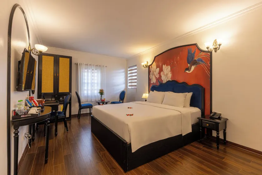 Hanoi House Hotel & Travel - Image 1