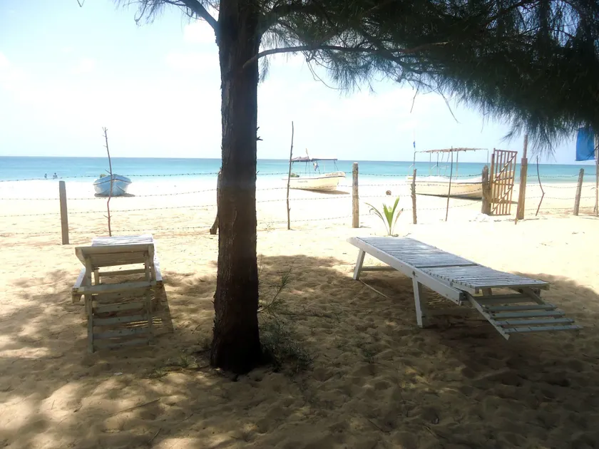 Happy Beach hotel nilaveli - Image 1