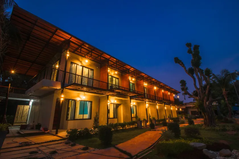 SEESEA RESORT - Image 1