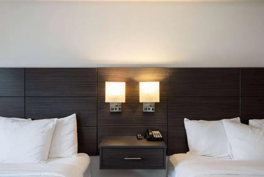 Baymont INN & Suites by Wyndham - Image 1