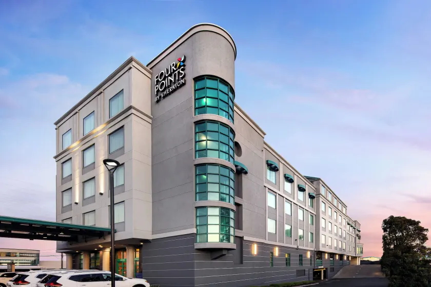 Four Points by Sheraton - San Francisco Airport - Image 1