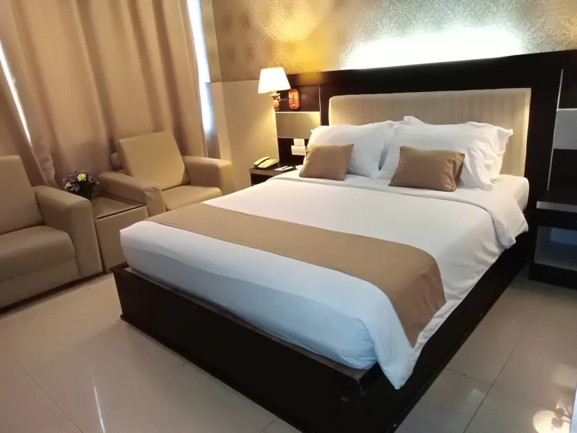 Zahra Syariah Hotel - Image 1