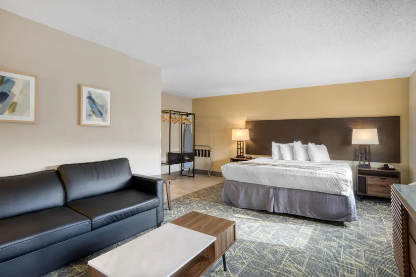 SureStay Plus by Best Western Montrose - Image 1