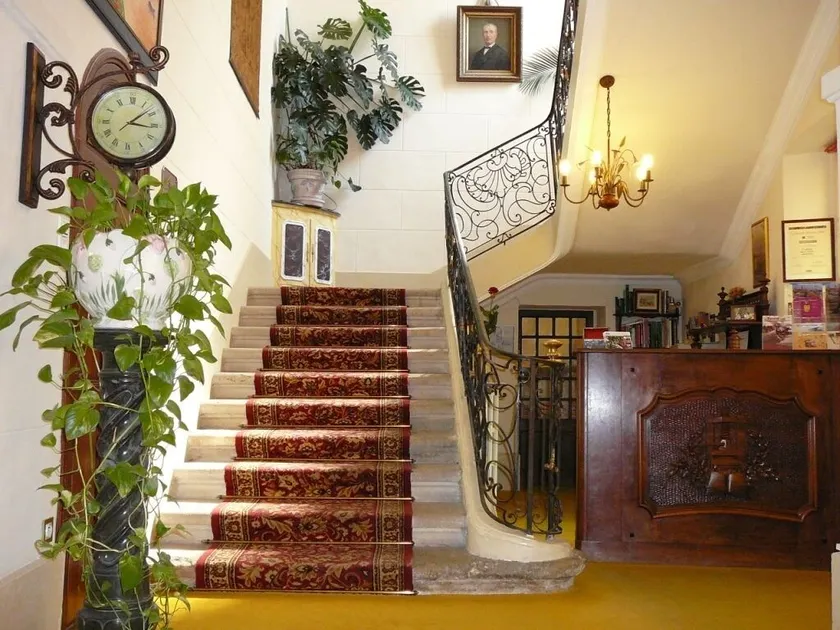 Hotel Du Fiacre - Image 1