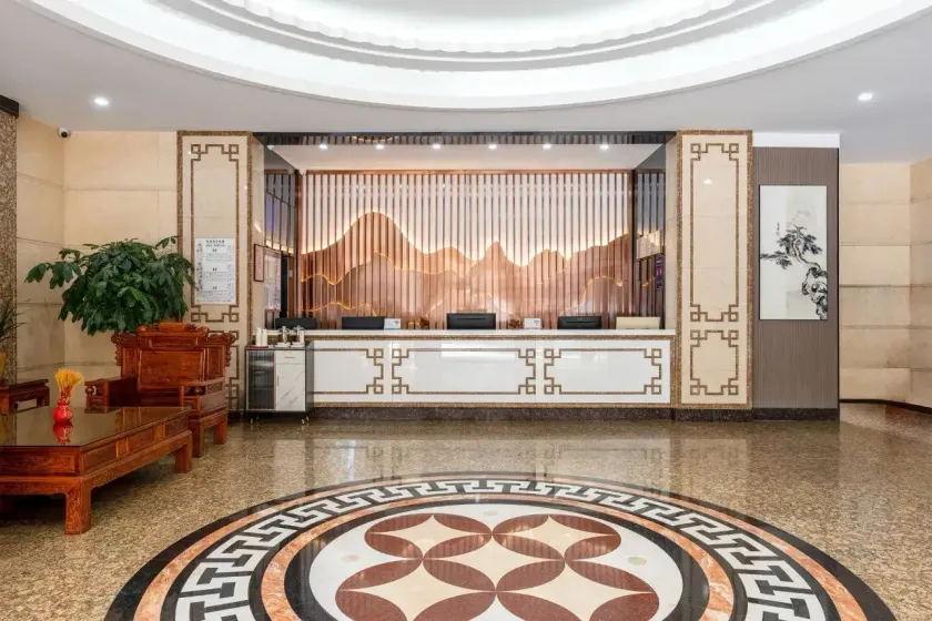 Ruijing Hotel - Lobby