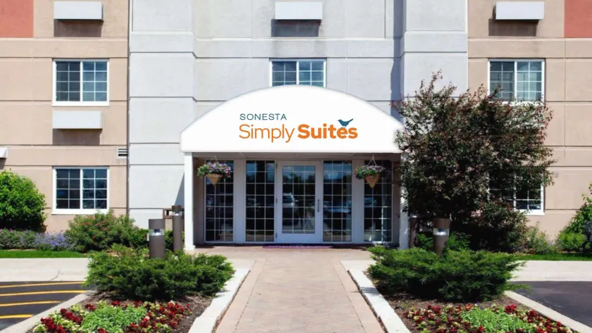 Sonesta Simply Suites Chicago O'Hare Airport - Image 1