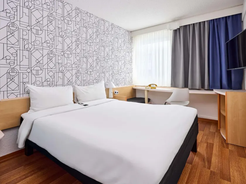 ibis Hotel Düsseldorf Hauptbahnhof - Image 1