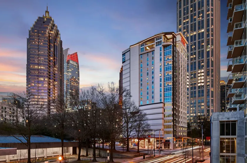 Hampton Inn & Suites Atlanta Midtown - Image 1