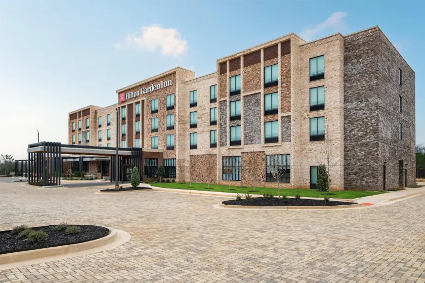 Hilton Garden Inn Perry - Image 1