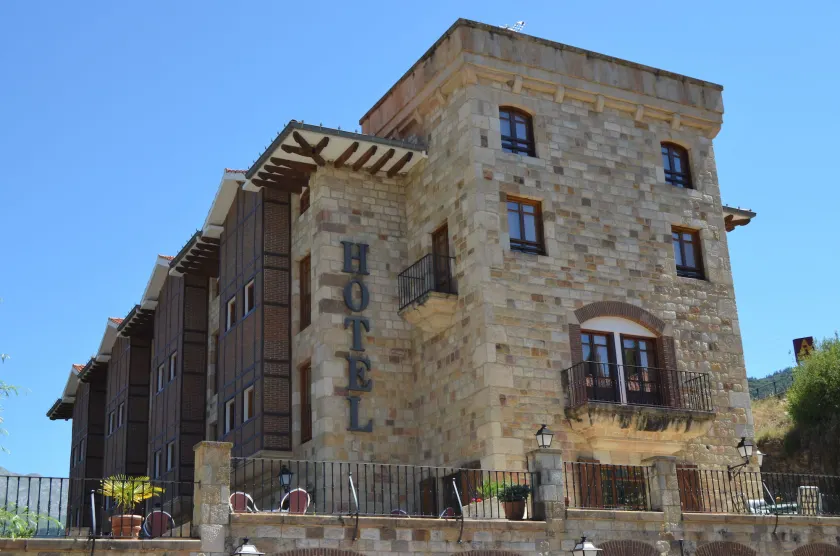 Hotel Infantado - Image 1