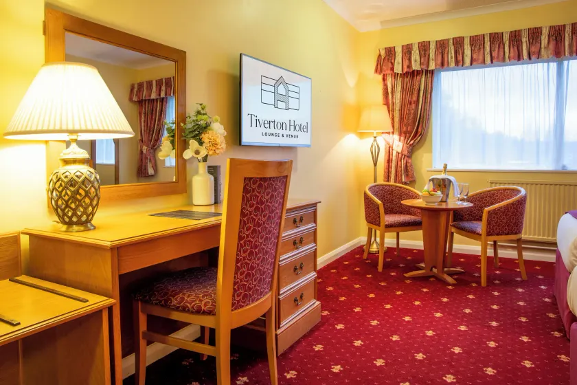 Tiverton Hotel Lounge & Venue - Image 1