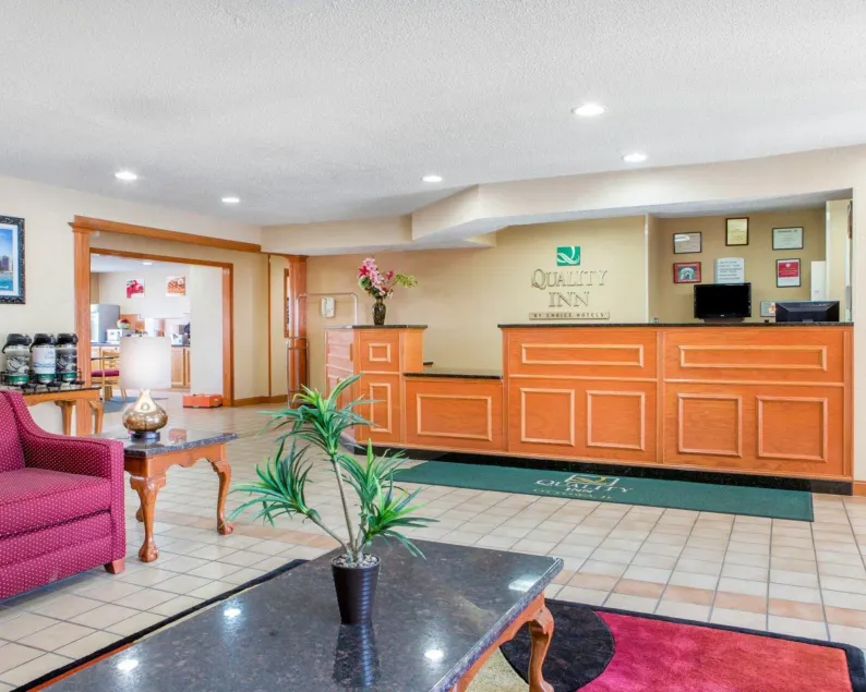 Quality Inn Ottawa near Starved Rock State Park - Hall