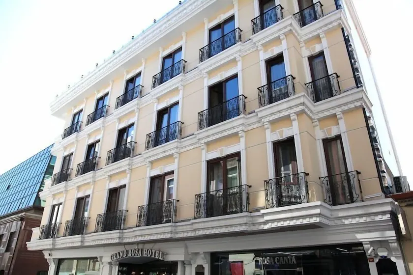 Grand Rosa Hotel - Image 1