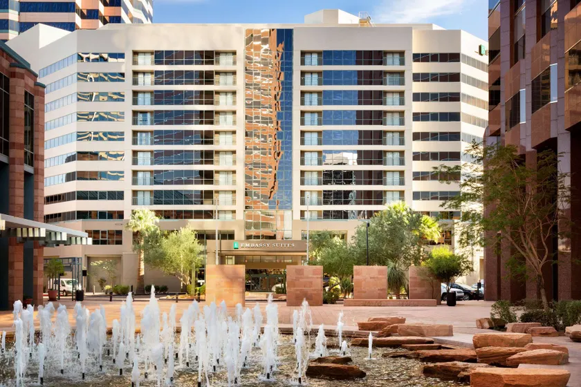 Embassy Suites by Hilton Phoenix Downtown North - Image 1