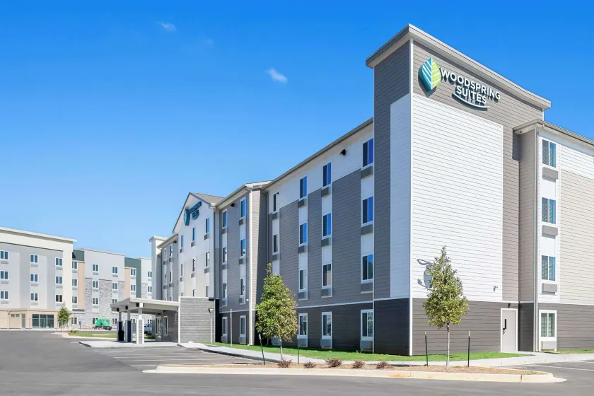 WoodSpring Suites Huntsville - Research Park - Image 1